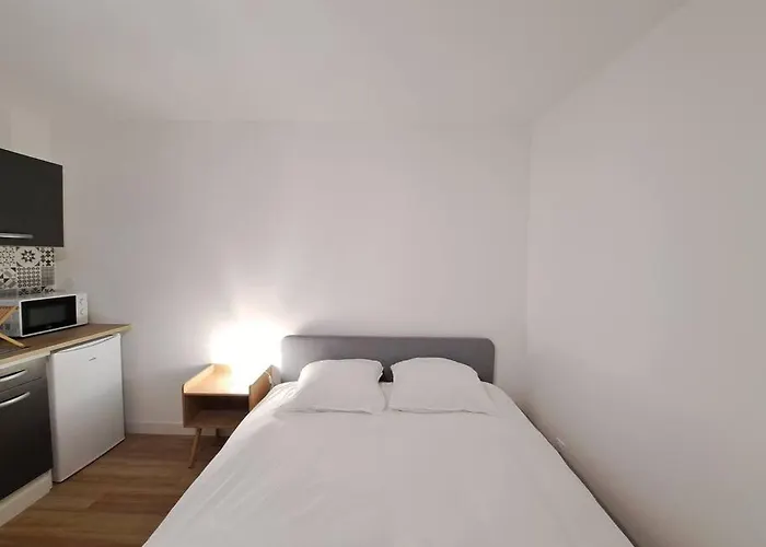 Verone, Charmant Studio